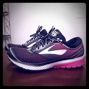 Brooks Ghost 10 Running Shoes